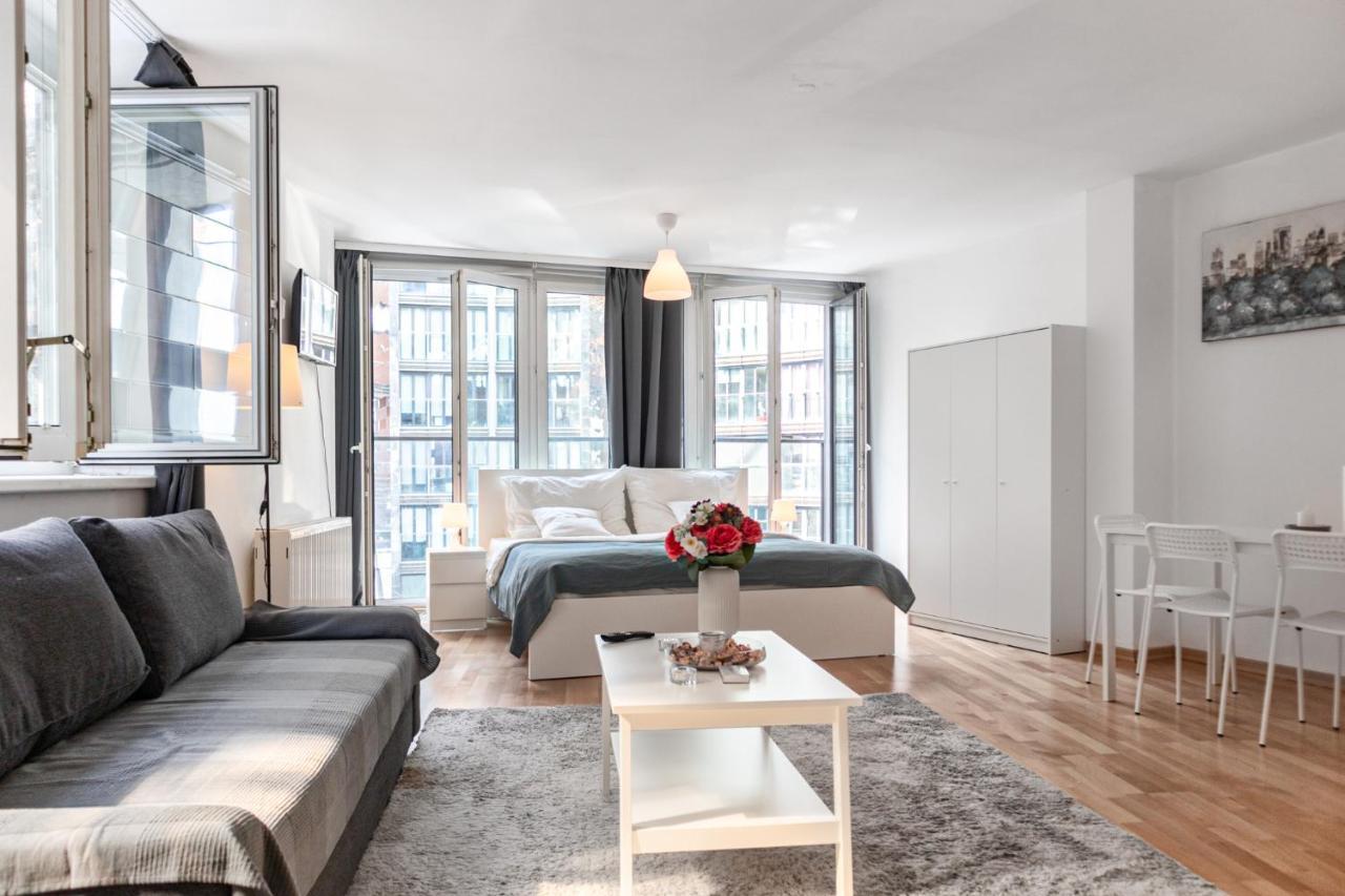 Gasometer Apartment - Designer Building With Amazing View Wien Eksteriør bilde