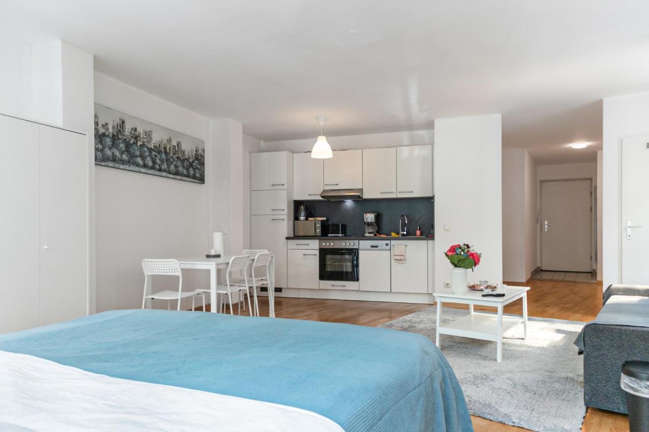 Gasometer Apartment - Designer Building With Amazing View Wien Eksteriør bilde